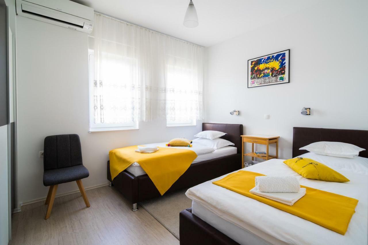 Lotus Apartment *
